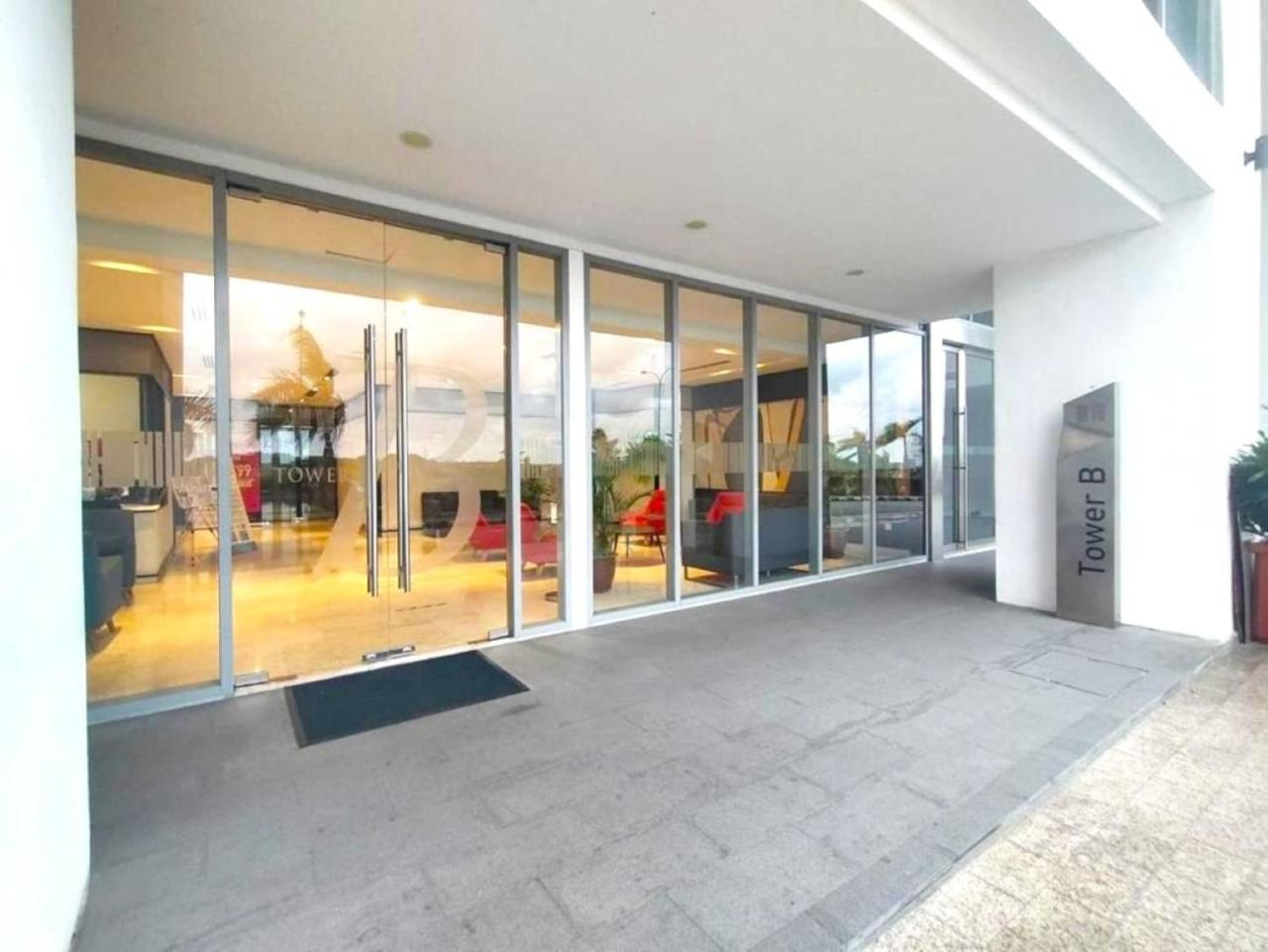 Silverscape Seaview *