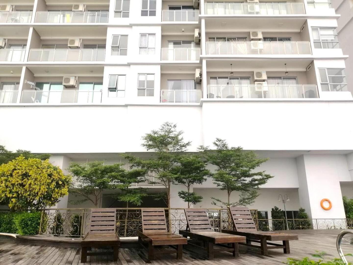 Silverscape Seaview Apartment *