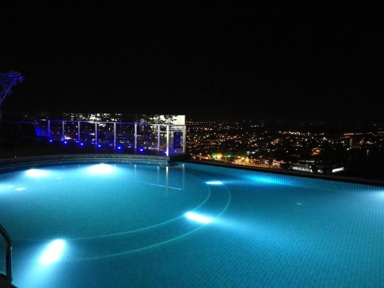 Silverscape Seaview *